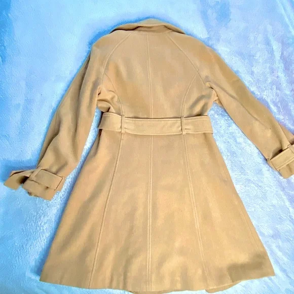 Sandra Angelozzi Women's Tan 78% Wool Belted Coat - Size 38 - Pre-Owned - Picture 11 of 15